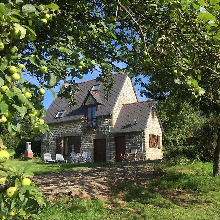 The Gingerbread House Cottage Beauficel Exterior foto